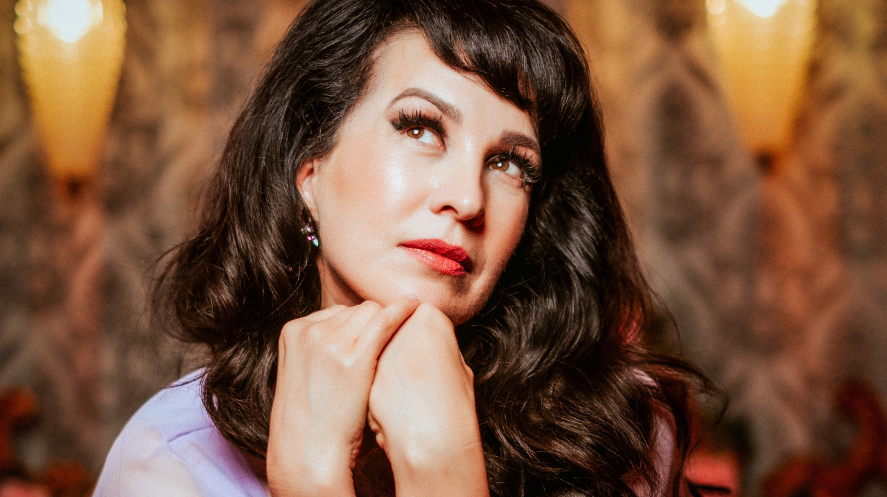 Grey DeLisle