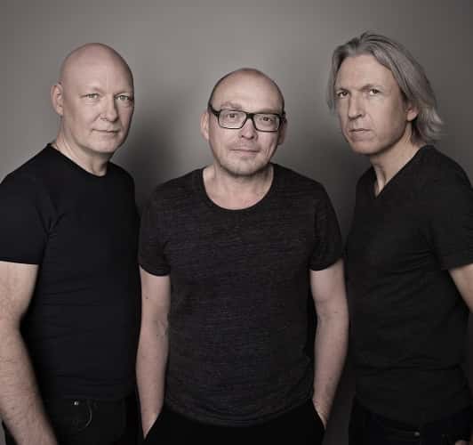 November Music - Rymden