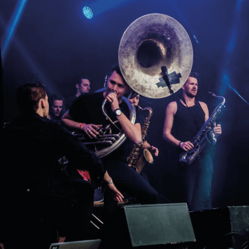 Theaterfestival Boulevard met Broadway Brass