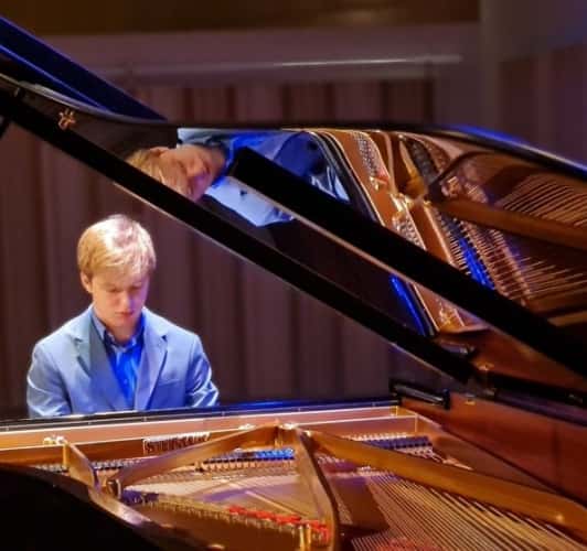 Koffie bij de piano